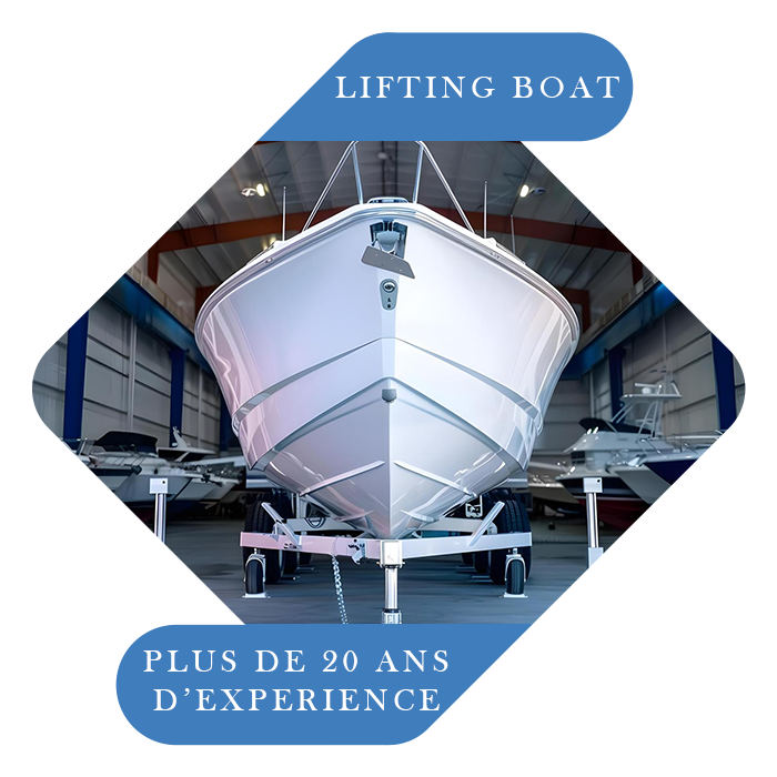 Bateau à moteur sur remorque dans l’atelier Lifting Boat, spécialiste en entretien et rénovation marine aux Sables-d’Olonne