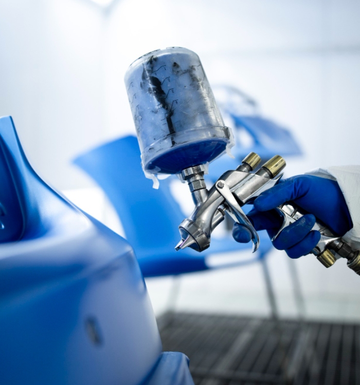 Application de peinture carrosserie sur élément de véhicule